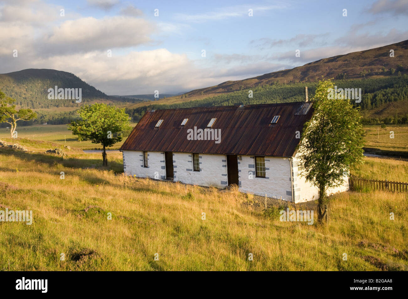 Dalgowan bothy Lowland abgelegenes, einstöckiges Haus; Scottish Keepers Country Cottage, Braemar, Aberdeenshire, Cairngorms National Park, Schottland Großbritannien Stockfoto