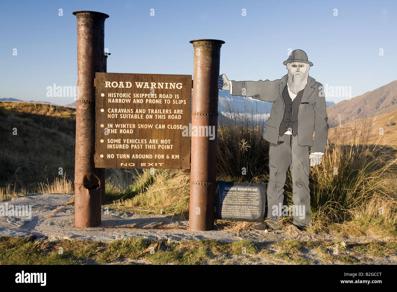 WARNUNG ON ROAD TO SKIPPERS CANYON Stockfoto