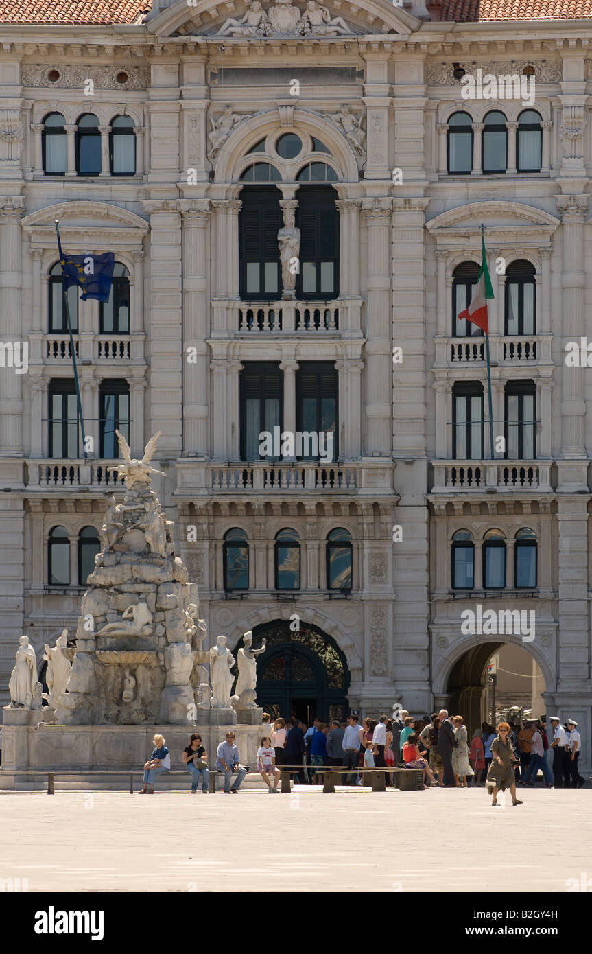 Piazza della Unita d Italia Triest Italien Europa Stockfoto