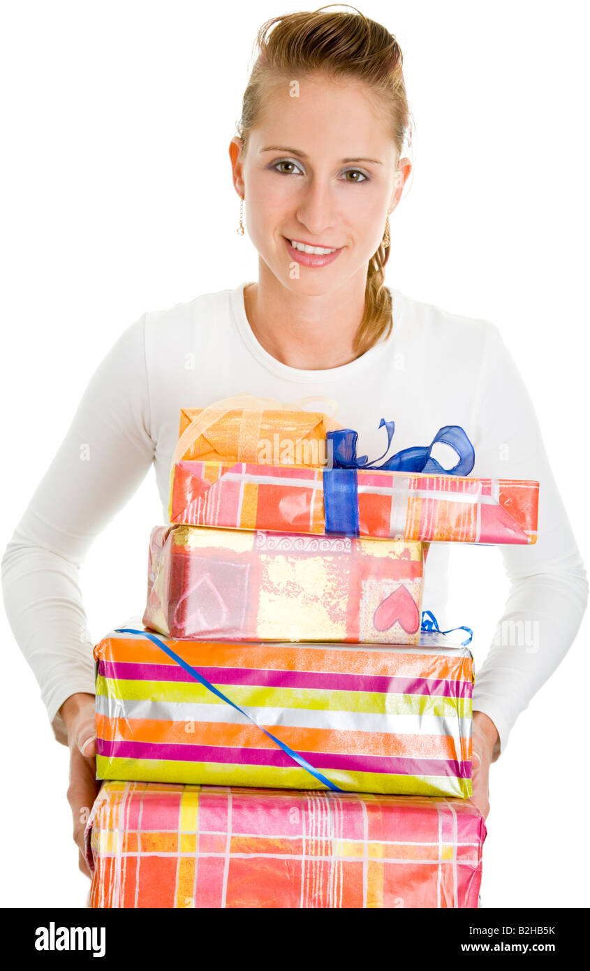 lächelnde junge Frau präsentiert Geburtstag Geschenke junge Frau lächelnd Geschenke Geburtstag Weihnachten Geschenk Box vorhanden Phantasie Geschenkpapier Stockfoto