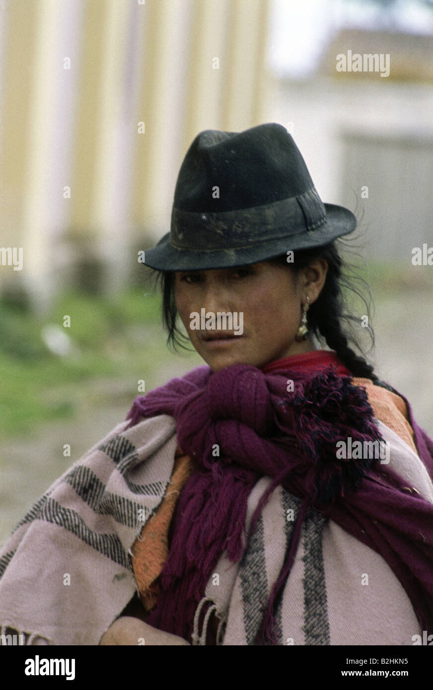 Menschen Frauen Ecuador Riobamba Frau Mit Hut Ethnisch Ethnologie Sudamerika Portrat Native Indigene Frau Soam Stockfotografie Alamy