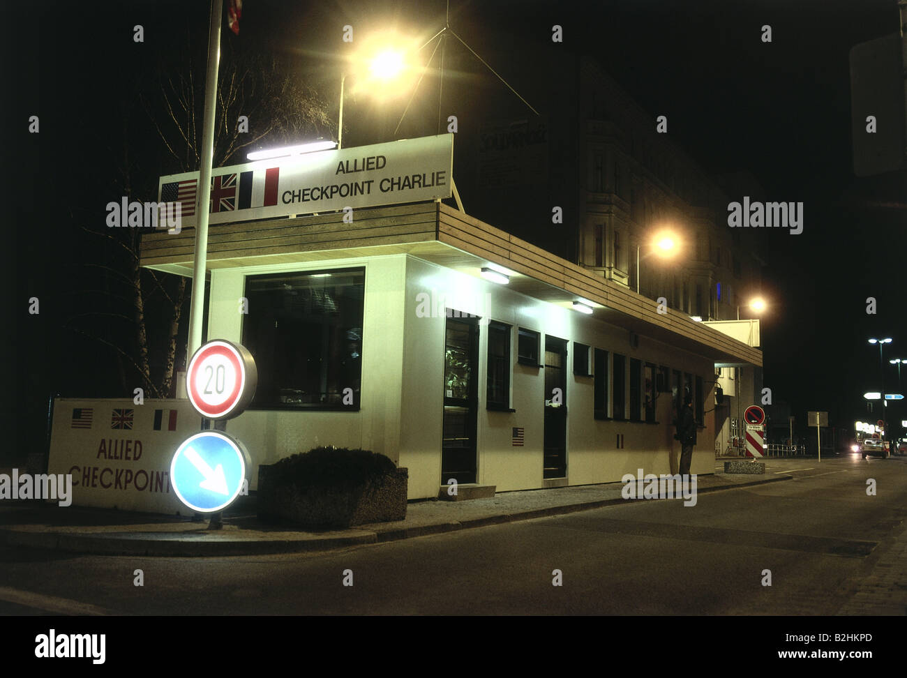 Geografie/Reisen, Deutschland, Berlin, Berliner Mauer, Checkpoint Charlie, Nachtansicht, 1988, Stockfoto