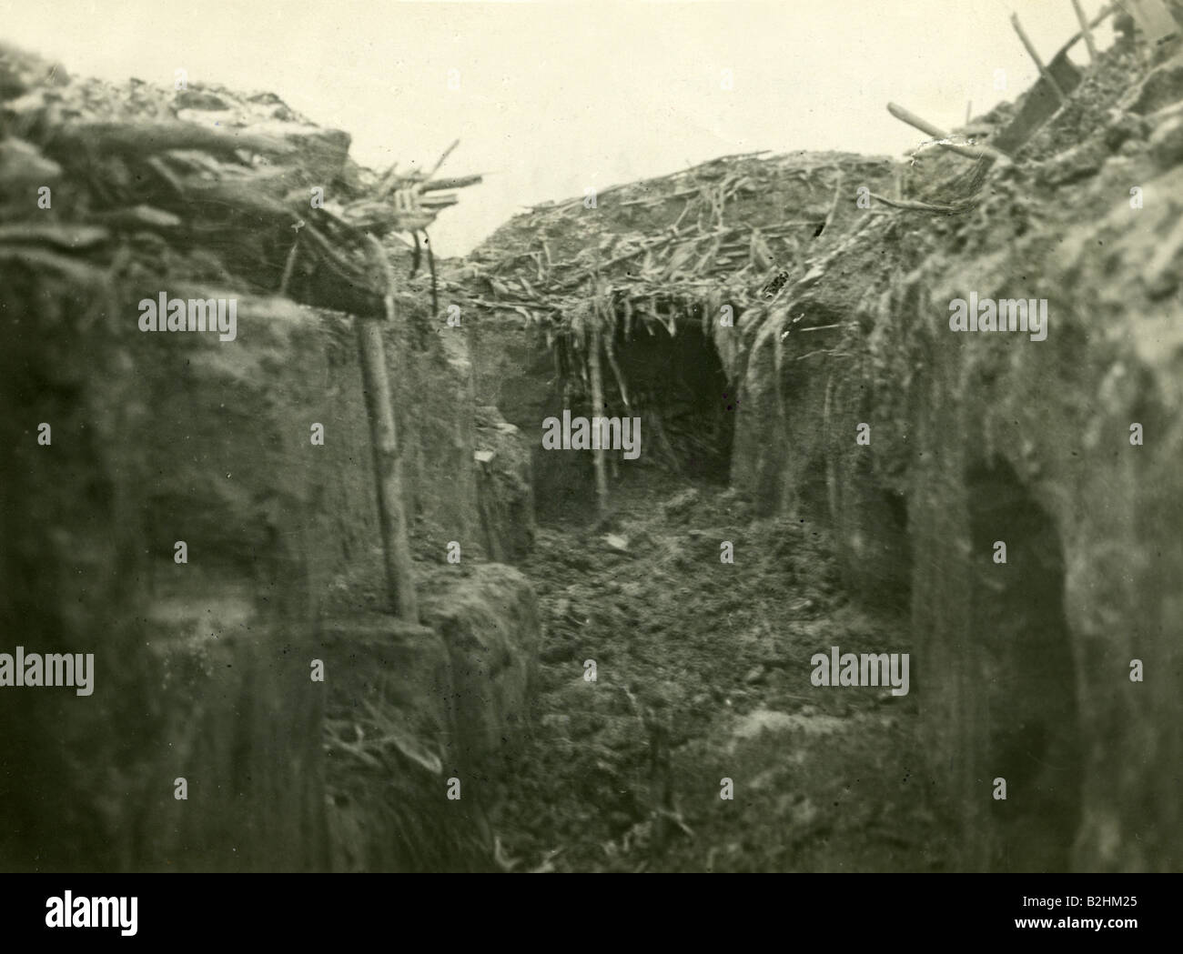 Ereignisse, Erster Weltkrieg/erster Weltkrieg, Ostfront, Graben nach einer Schlacht, Stockfoto