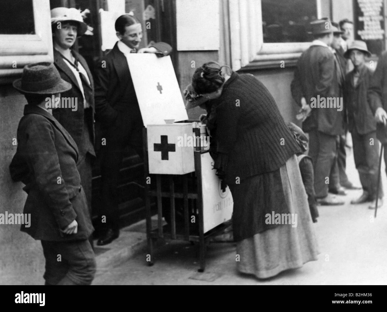 Veranstaltungen, Erster Weltkrieg/erster Weltkrieg, Sanitätsdienst, Rotkreuz-Station für Flüchtlinge, ca. Stockfoto