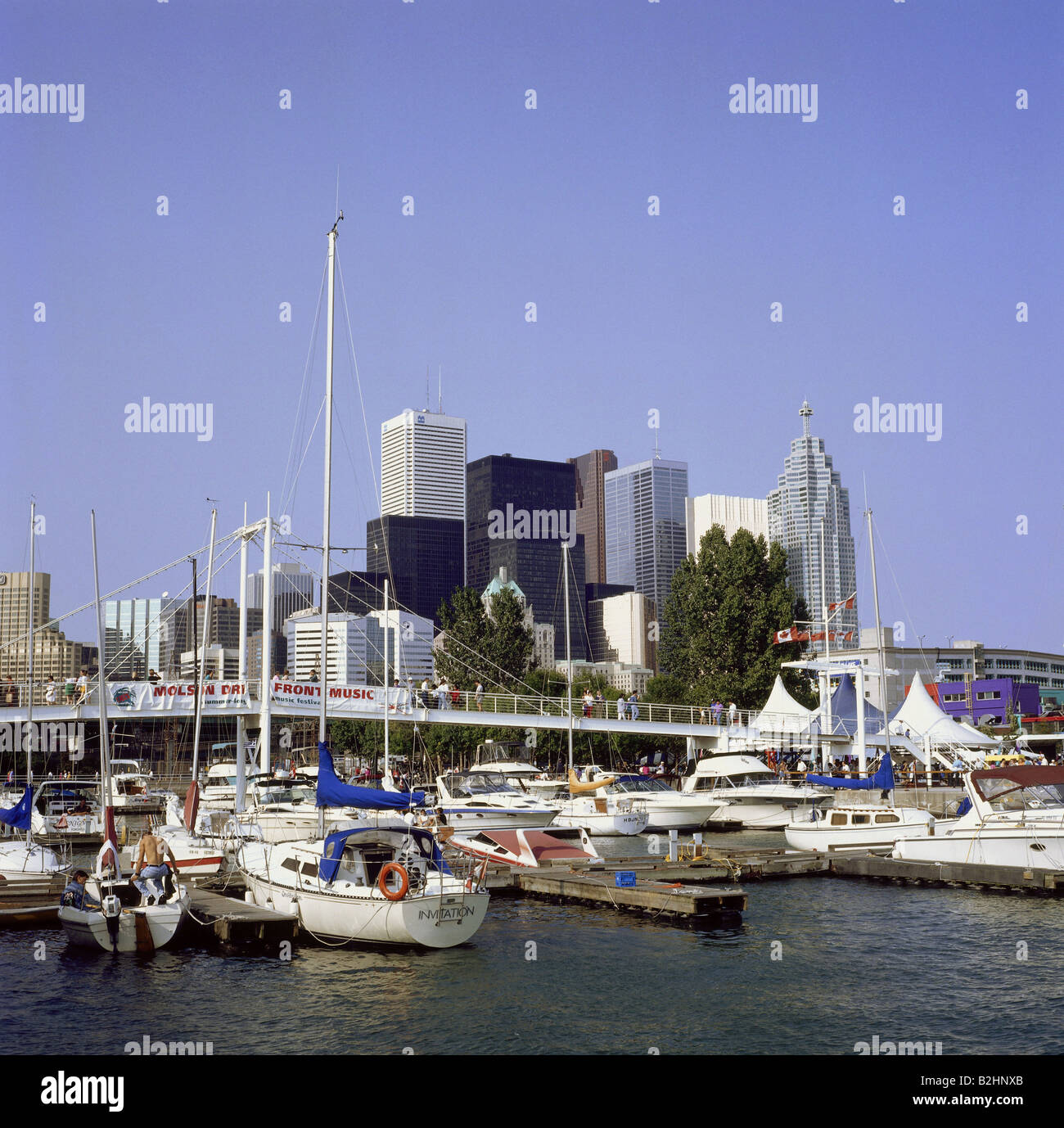 Geographie/Reise, Kanada, Toronto, Blick auf die Stadt, Skyline des Stadtbildes am Queens Quay, Hafen Marina, Stockfoto