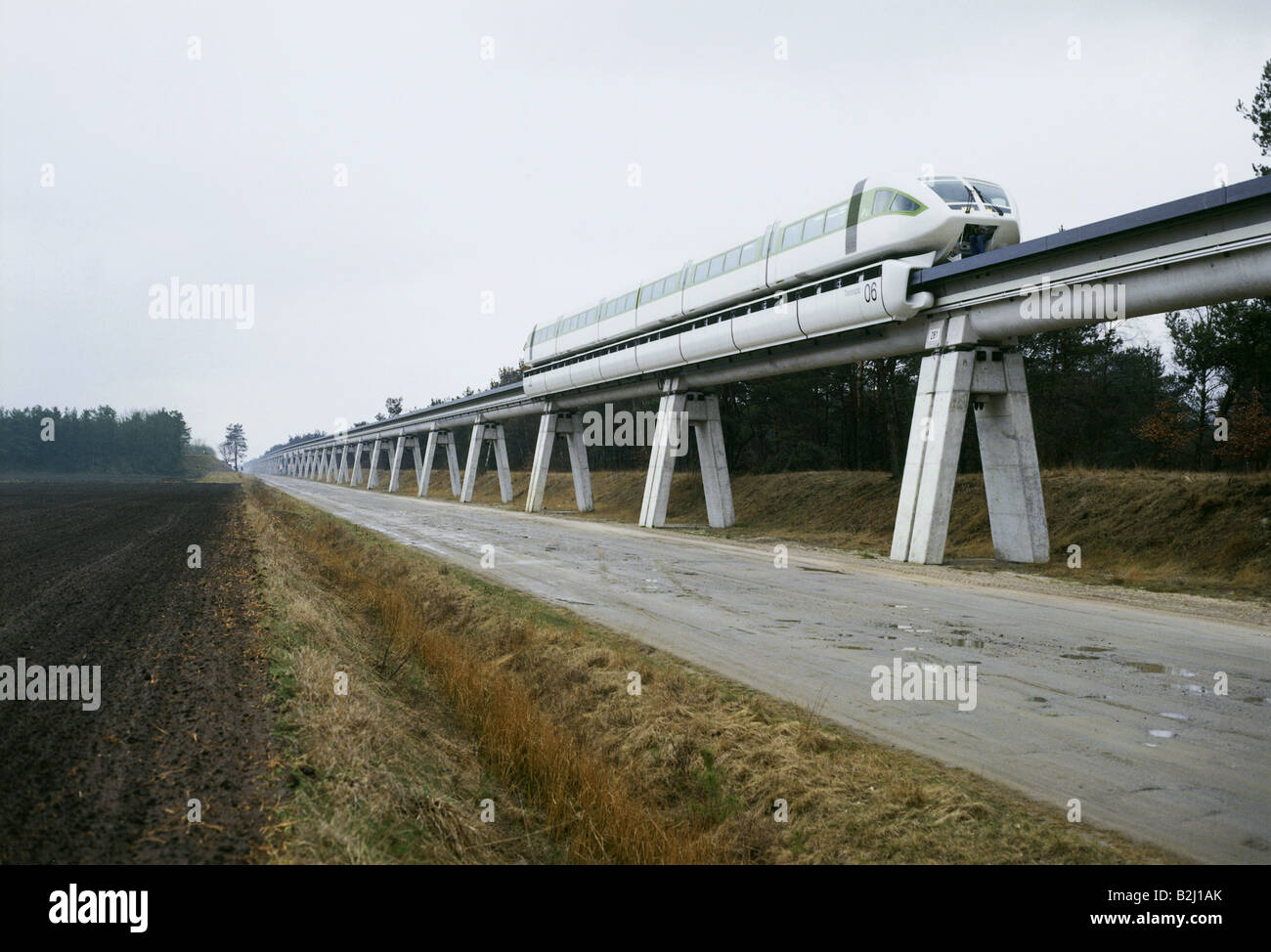 Verkehr/Verkehr, Eisenbahn, Transrapid, erste Testreihe auf Teststrecke, Lathen, Emsland, Deutschland, 1987, Stockfoto