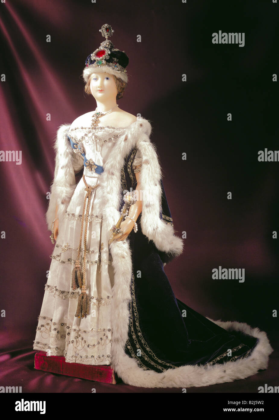 Spielzeug, Puppen, "Queen Victoria", Puppentyp der englischen Königin (18-1901), Wachs, Kleidung, Perücke, Körpergröße 58 cm, London, England, ca. um 1840, Bethnal Green Museum, London, Stockfoto