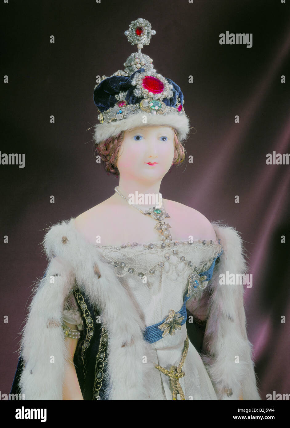 Spielzeug, Puppen, "Queen Victoria", Puppentyp der englischen Königin (18-1901), Detail, Wachs, Kleidung, Perücke, Körpergröße 58 cm, London, England, ca. um 1840, Bethnal Green Museum, London, Stockfoto