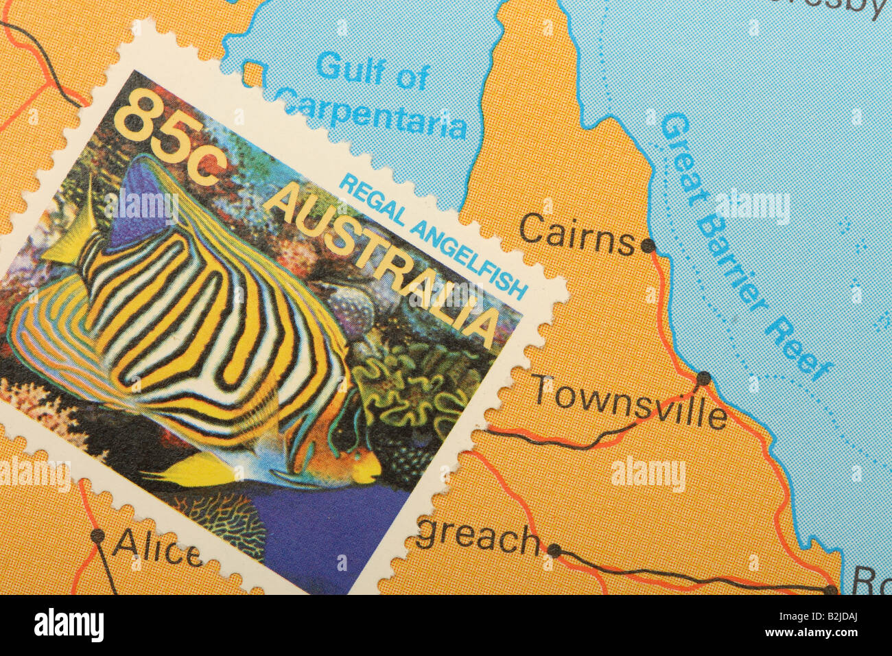 Australien-Briefmarke mit australischen tropische Fische und den Lageplan Queensland und Great Barrier Reef Stockfoto