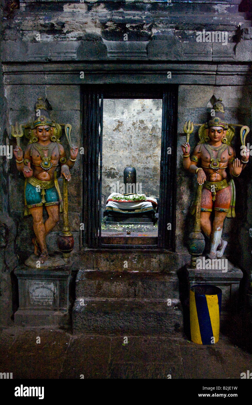 Lingam innen Sri Meenakshi Hindu-Tempel in Madurai Südindien Stockfoto