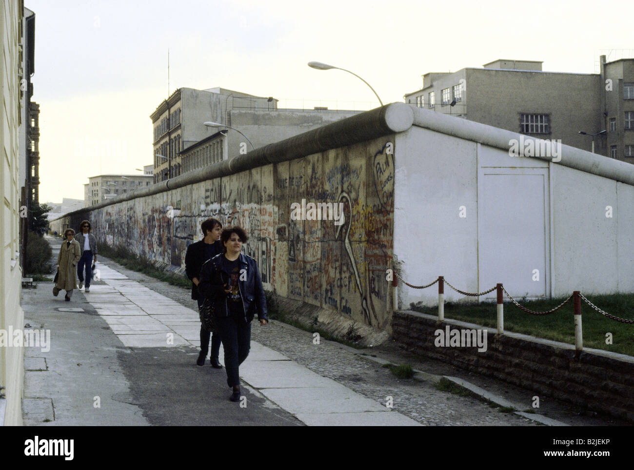 Geografie/Reisen, Deutschland, Städte, Berlin, Mauer, Mauer an der Scheckstelle Zimmerstraße, 1988, Stockfoto