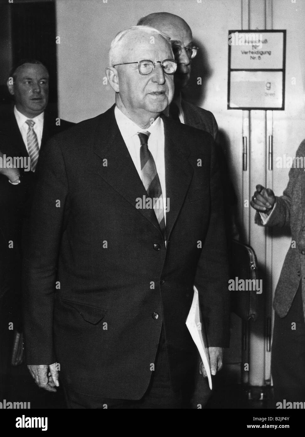 Manstein, Erich von, 24.11.1887 - 10.6.1973, Deutscher General, als Schätzer für das Verteidigungskomitee des Bundes, Bonn, 20.6.1956, Stockfoto