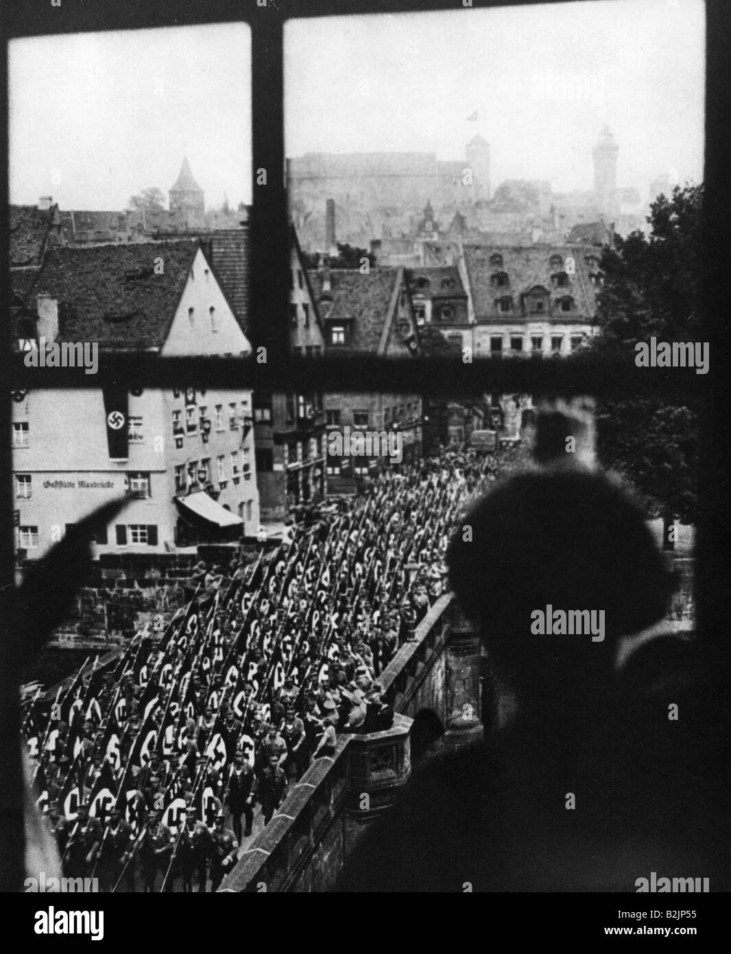 Nationalsozialismus/Nationalsozialismus, Nürnberger Kundgebungen, "Ehrenrallye", 8.9.1936 - 14.9.1936, Spalte der Sturmtrooperinnen, Max Brücke, Stockfoto