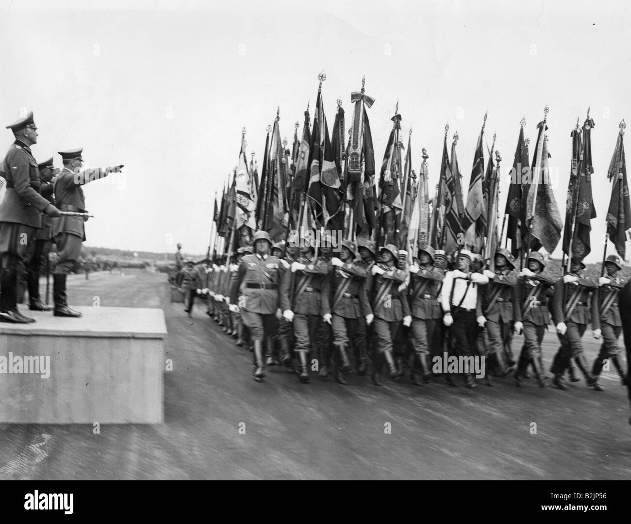 Nationalsozialismus/Nationalsozialismus, Nürnberger Kundgebungen, "Ehrensammlung", 8.9.1936 - 14.9.1936, Tag der Wehrmacht, Farbenparade der Kaiserlichen Streitkräfte, Zeppelinfeld, Luitpoldhain, 14.9.1936, Stockfoto