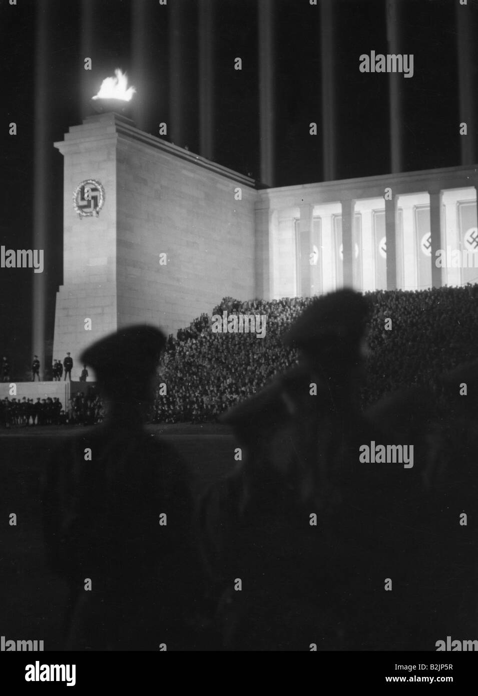 Nationalsozialismus/Nationalsozialismus, Nürnberger Kundgebungen, "Rallye der Arbeit", 6.9.1937 - 13.9.1937, Veranstaltung auf dem nächtlichen Zeppelinfeld, Stockfoto