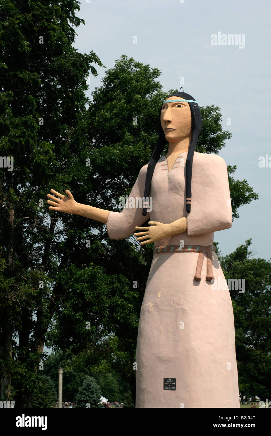 Statue pocahontas Fotos und Bildmaterial in hoher Auflösung Alamy