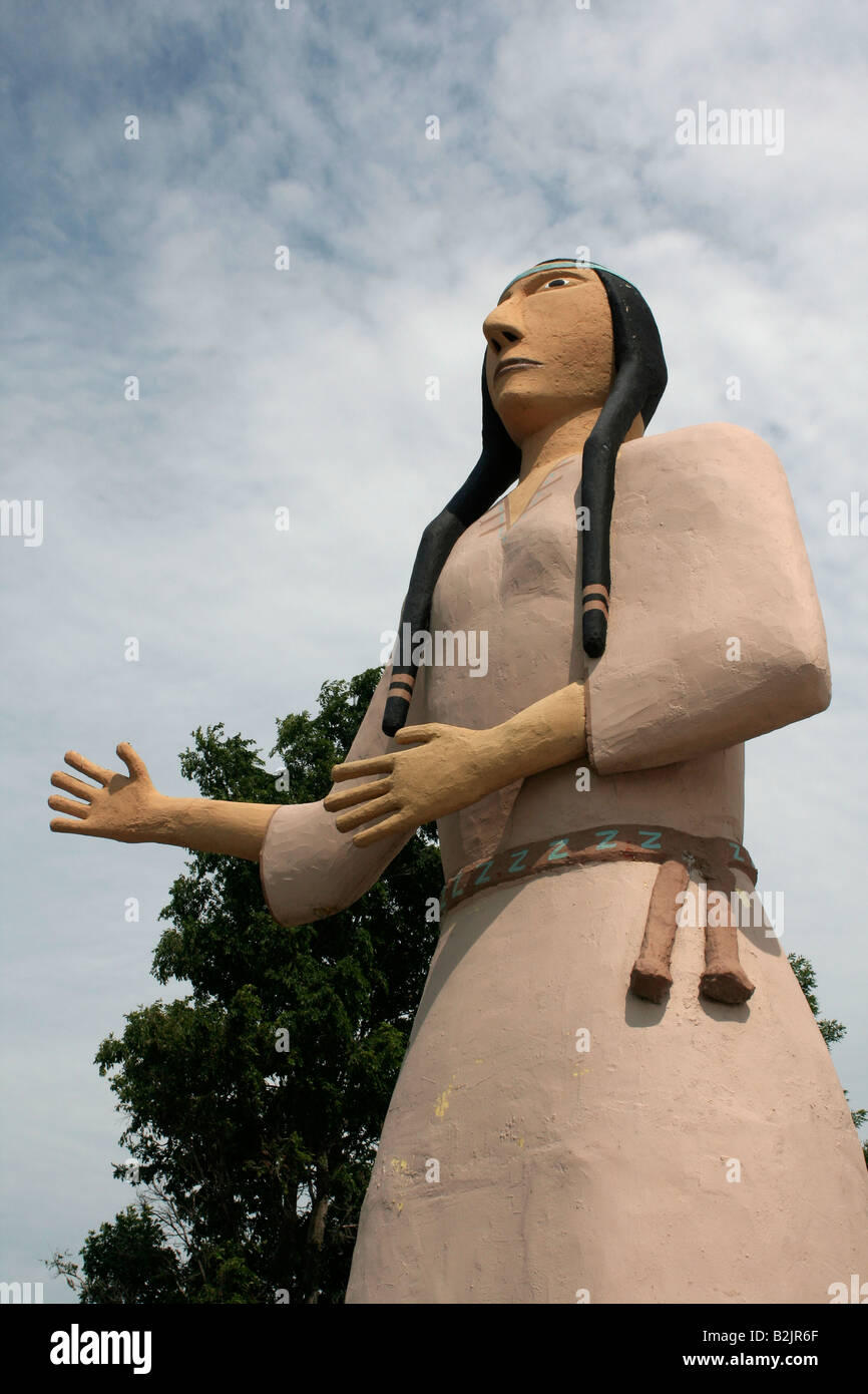 Prinzessin pocahontas statue Fotos und Bildmaterial in hoher