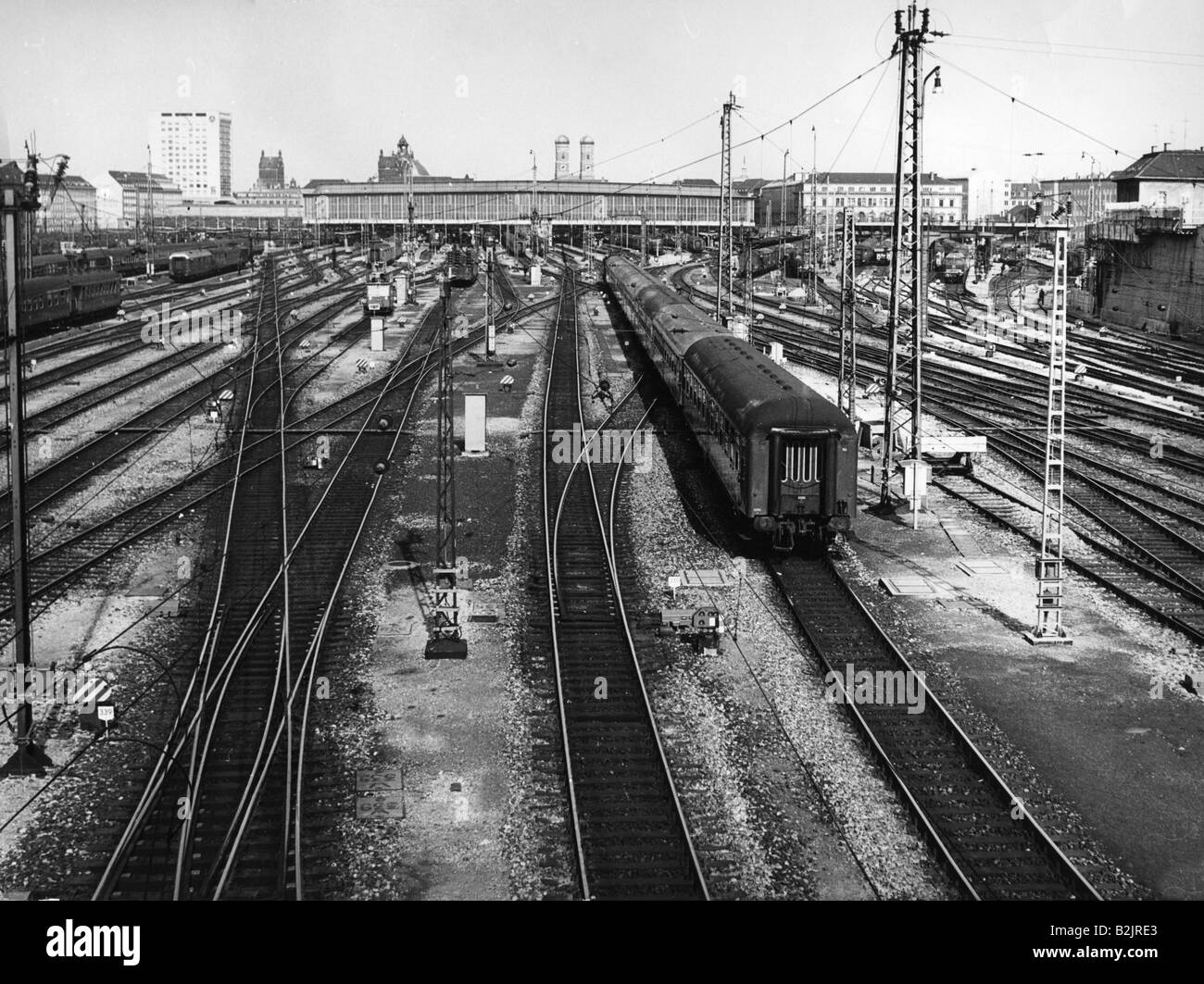 Geografie/Reisen, Deutschland, München, Transport/Transport, Eisenbahn, Hauptbahnhof, Außenansicht, 1960er Jahre, Stockfoto