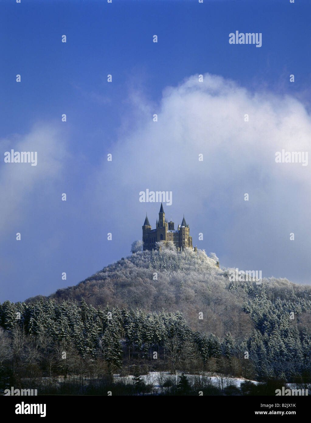 Geographie/Reisen, Deutschland, Baden-Württemberg, Burgen, Burg Hohenzollern, gebaut: aus dem 11. Jahrhundert, Außenansicht, Additional-Rights - Clearance-Info - Not-Available Stockfoto