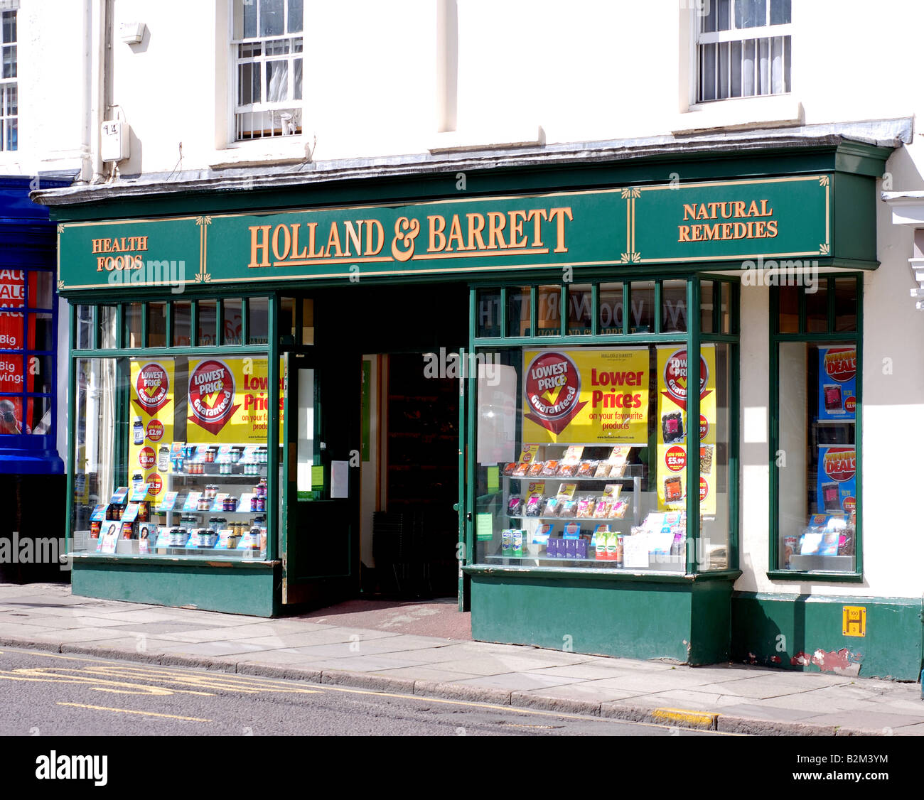 Holland und Barrett-Shop, Stratford-upon-Avon, Warwickshire, England, UK Stockfoto