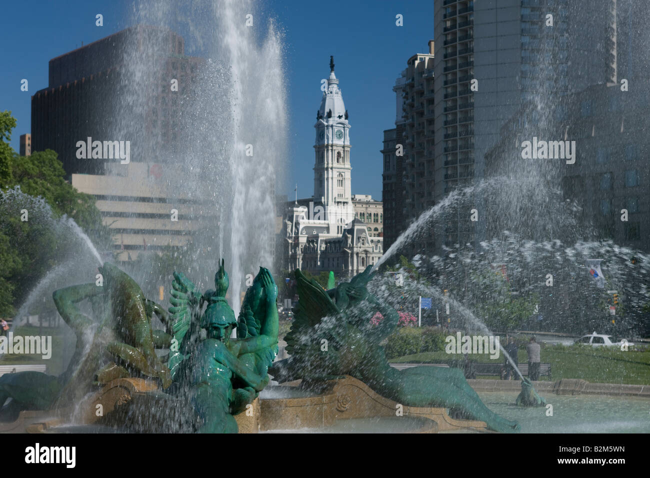 SWANN FOUNTAIN (©ALEXANDER STIRLING CALDER 1924) LOGAN CIRCLE PARKWAY PHILADELPHIA PENNSYLVANIA USA Stockfoto