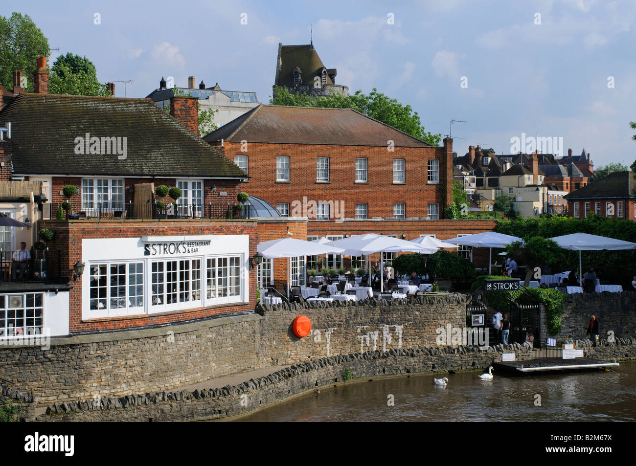 Strok Restaurant und Bar am Flussufer, Windsor, Berkshire, England, UK Stockfoto