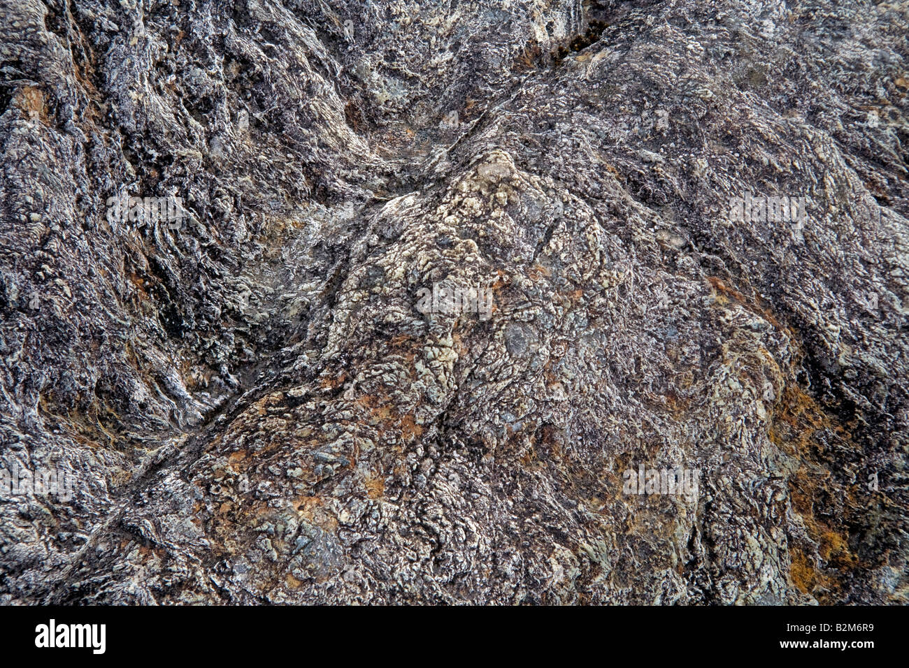 Vergrößerte Ansicht des schwarzen Marmor Faltungen - Croagh Patrick - Mayo - Irland Stockfoto