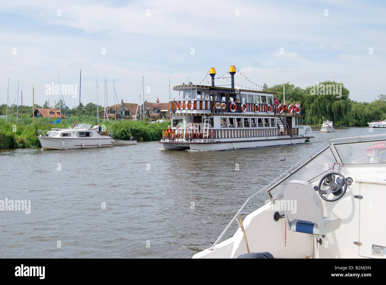 Raddampfer Southern Comfort Cruise Boot am Fluss Bure, Horning, Norfolk Broads, Norfolk, England, Vereinigtes Königreich Stockfoto