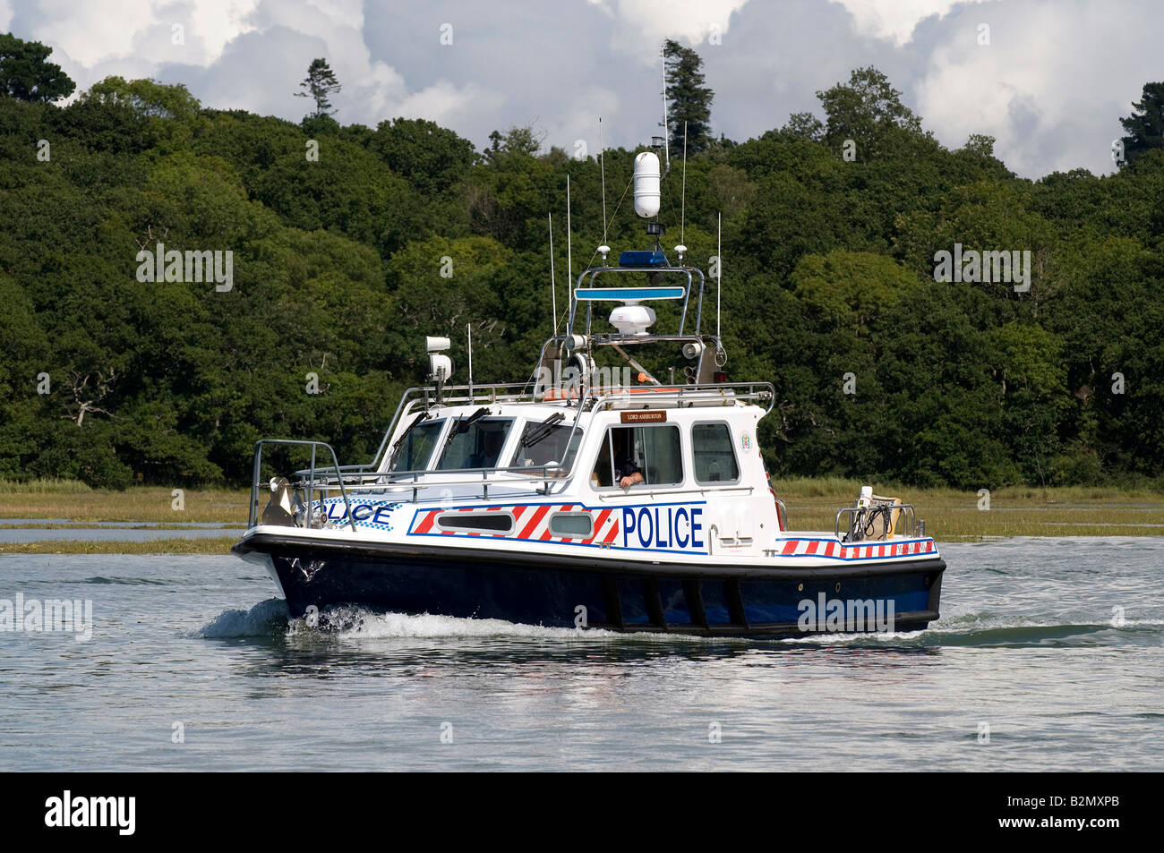Hampshire Constabulary marine Polizei Einheit s Motor starten Lord Ashburton am Fluss Beaulieu Stockfoto