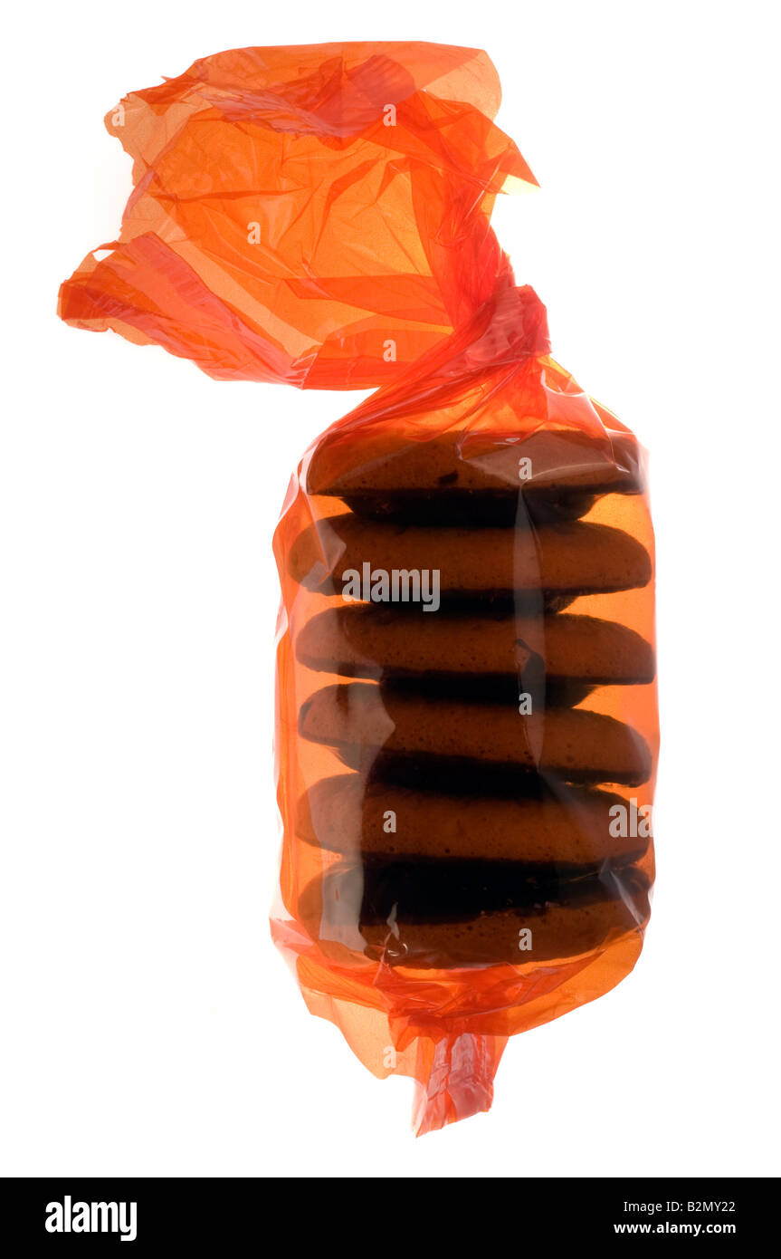 Jaffa Kuchen in orange Zellophan Stockfoto