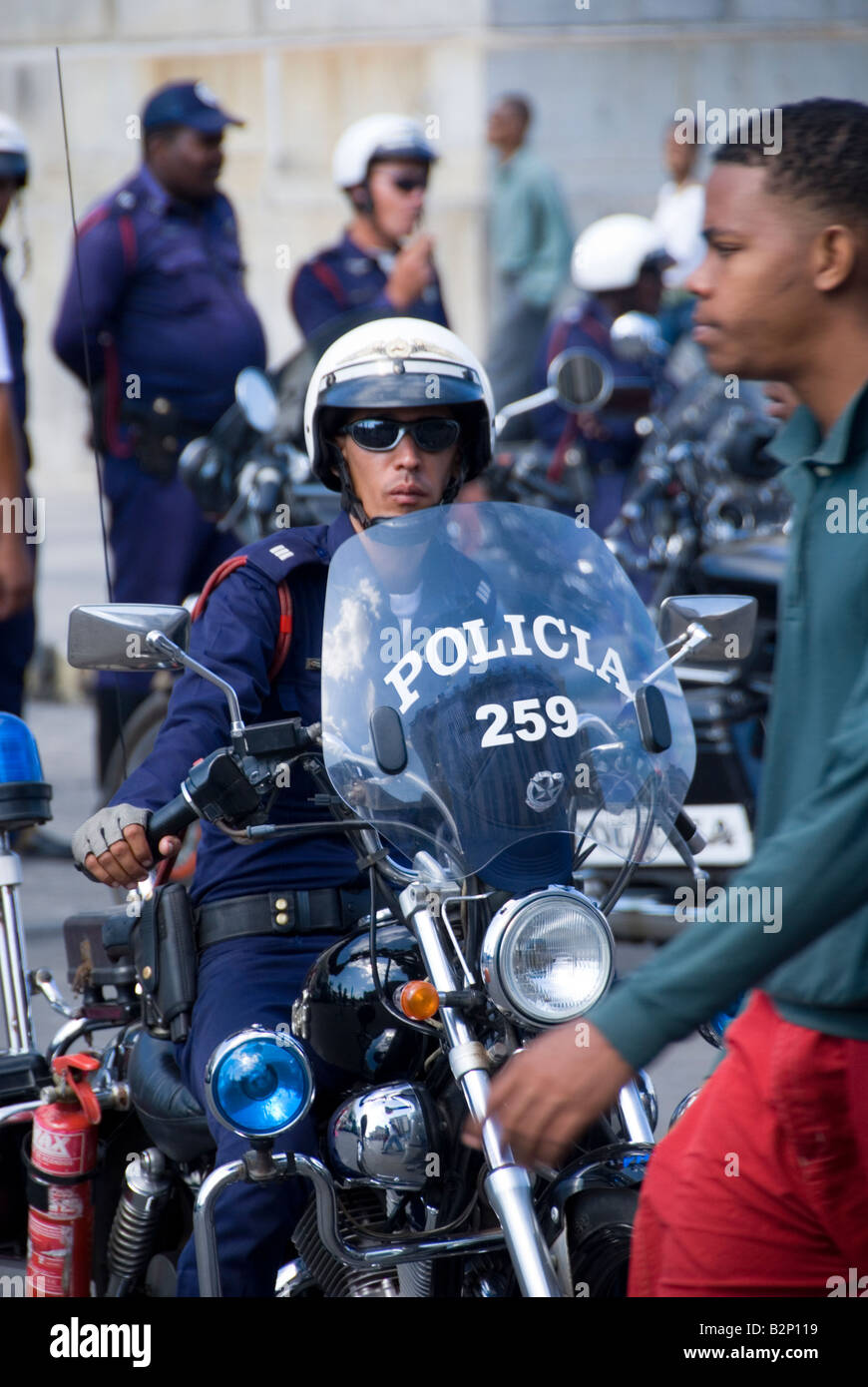 Motorrad-Polizei in La Habana Vieja Havanna Kuba Stockfoto