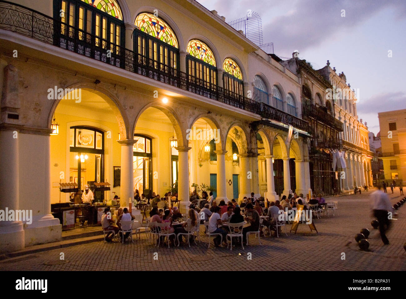 Taberna De La Muralla auf Plaza Vieja in Alt-Havanna Bar. Kuba Stockfoto