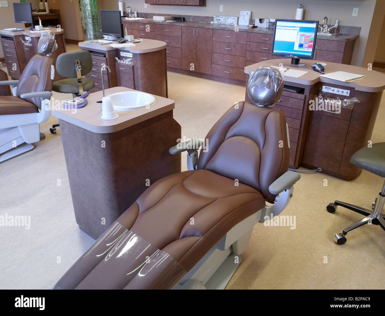 Leere Zahnarzt Stuhl Büro, USA Stockfoto