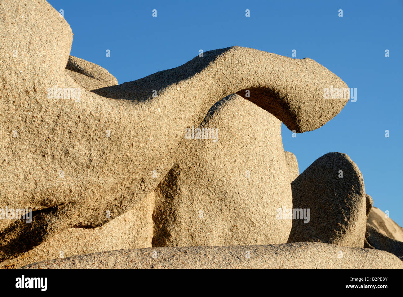 Granit Stein Skulpturen auf Capo Testa Sardinien Stockfoto
