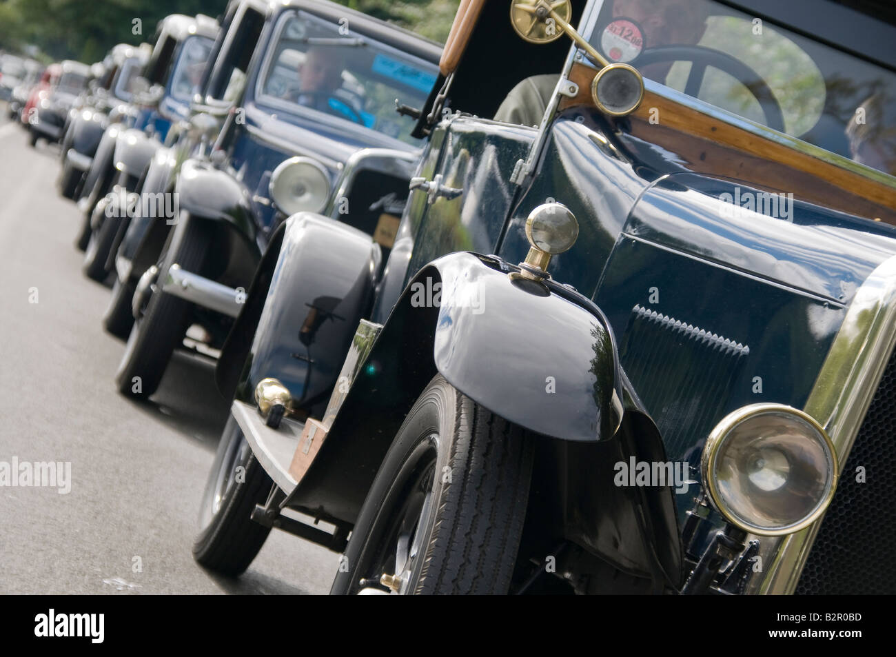 Kavalkade von Classic Cars, über aus Belfast zu Portrush Stockfoto