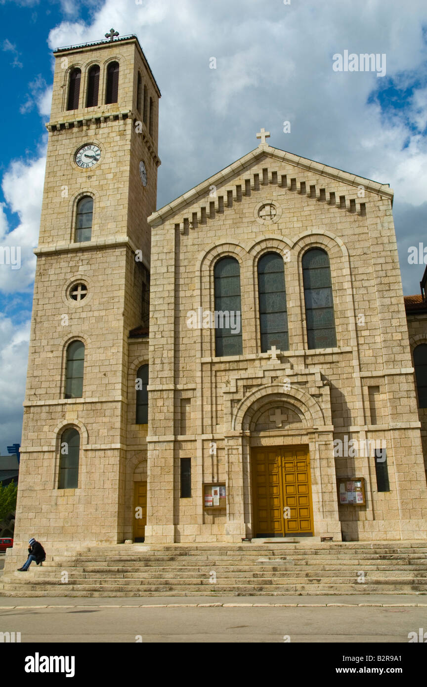 Neu erstellte Christian Church entlang Zmaja od Bosne Street auch bekannt als Sniper Alley während der Belagerung in Sarajevo Bosnien-Herzegowina Stockfoto