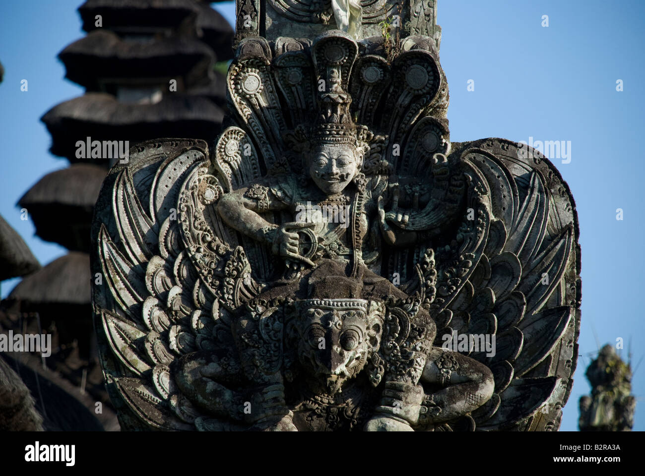 Taman Ayun Tempel in Mengwi blauer Himmel dient hindu religiösen Pagoden Festival Gott Stein schnitzen Stockfoto