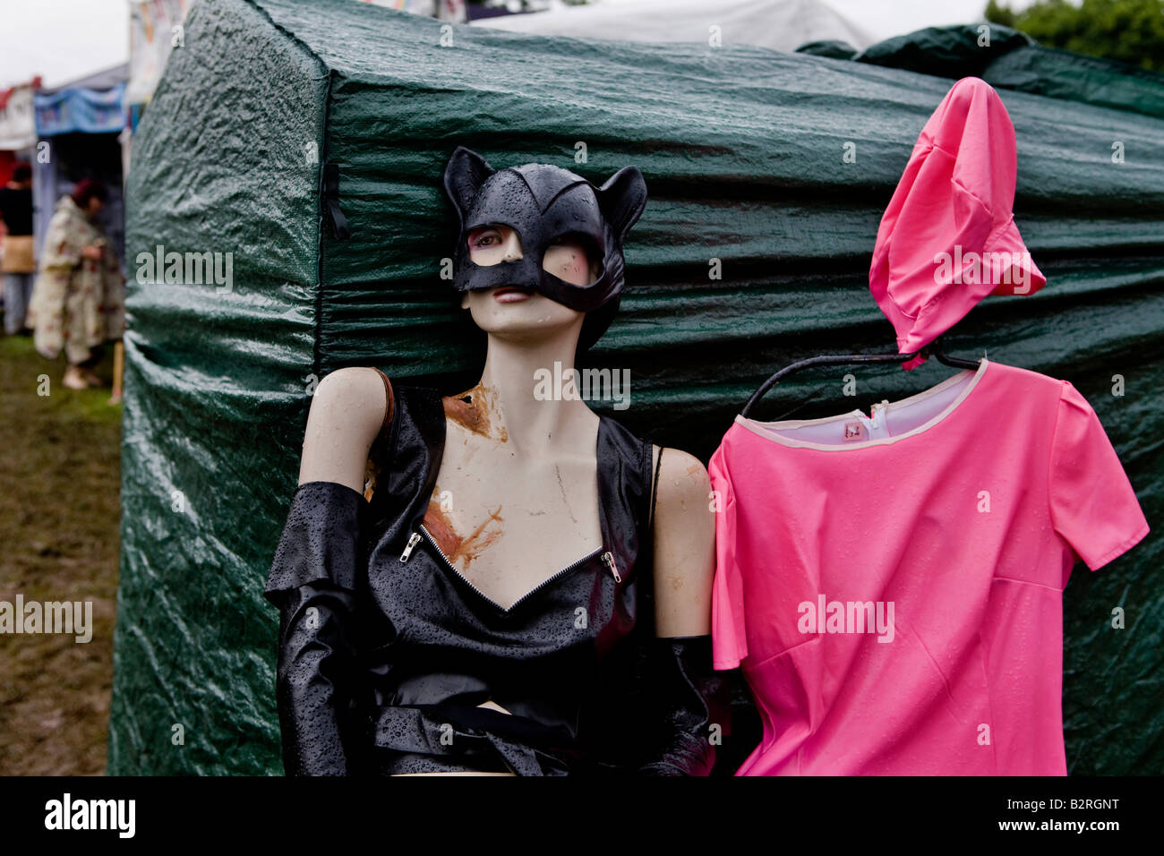 Stall, Verkauf von Bondage-Outfits, Glastonbury Musikfestival, Vereinigtes Königreich Stockfoto