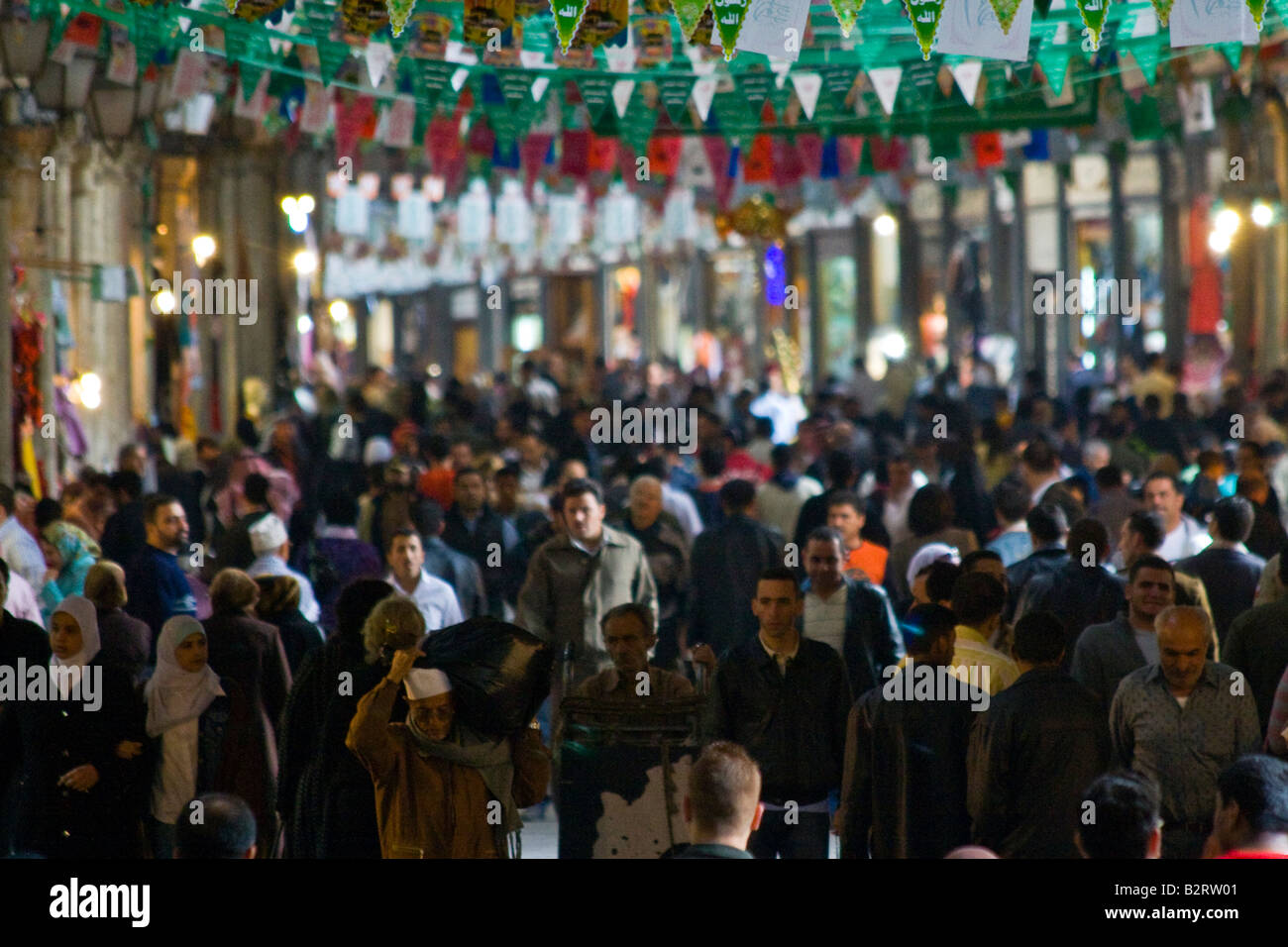 Im Inneren der Hamidiyya Souk in der Altstadt von Damaskus-Syrien Stockfoto