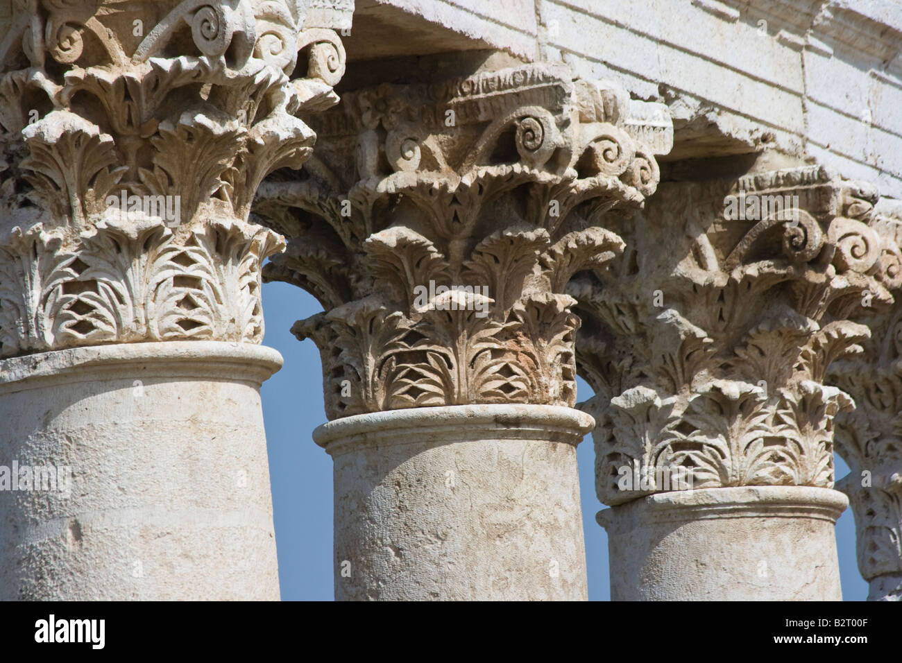 Römischen Kapitellen an den Ruinen von Apameia in Syrien Stockfoto