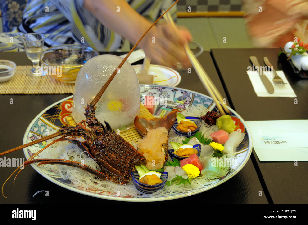 Japanisch Kaiseki Gericht mit Sashimi im Ryokan, Okayama, Japan Stockfoto