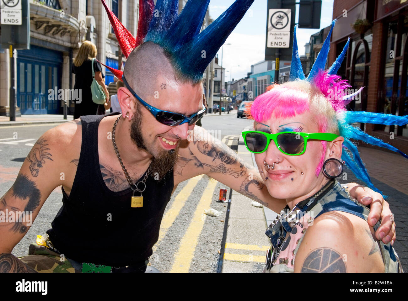 Paar beim Punk festival Stockfoto