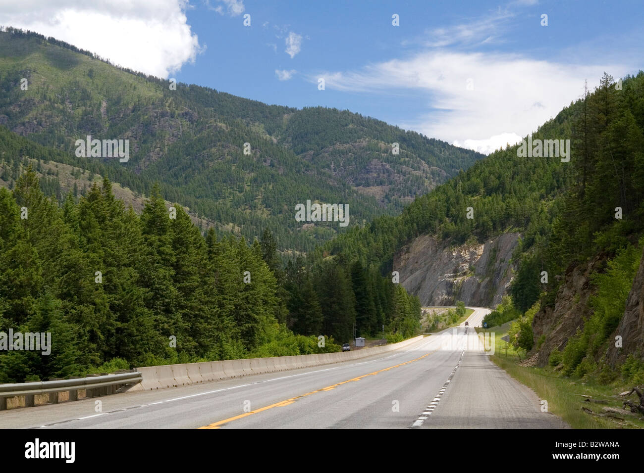 U S Route 2 U S Route 95 in der Nähe von Moyie Springs Idaho Stockfoto
