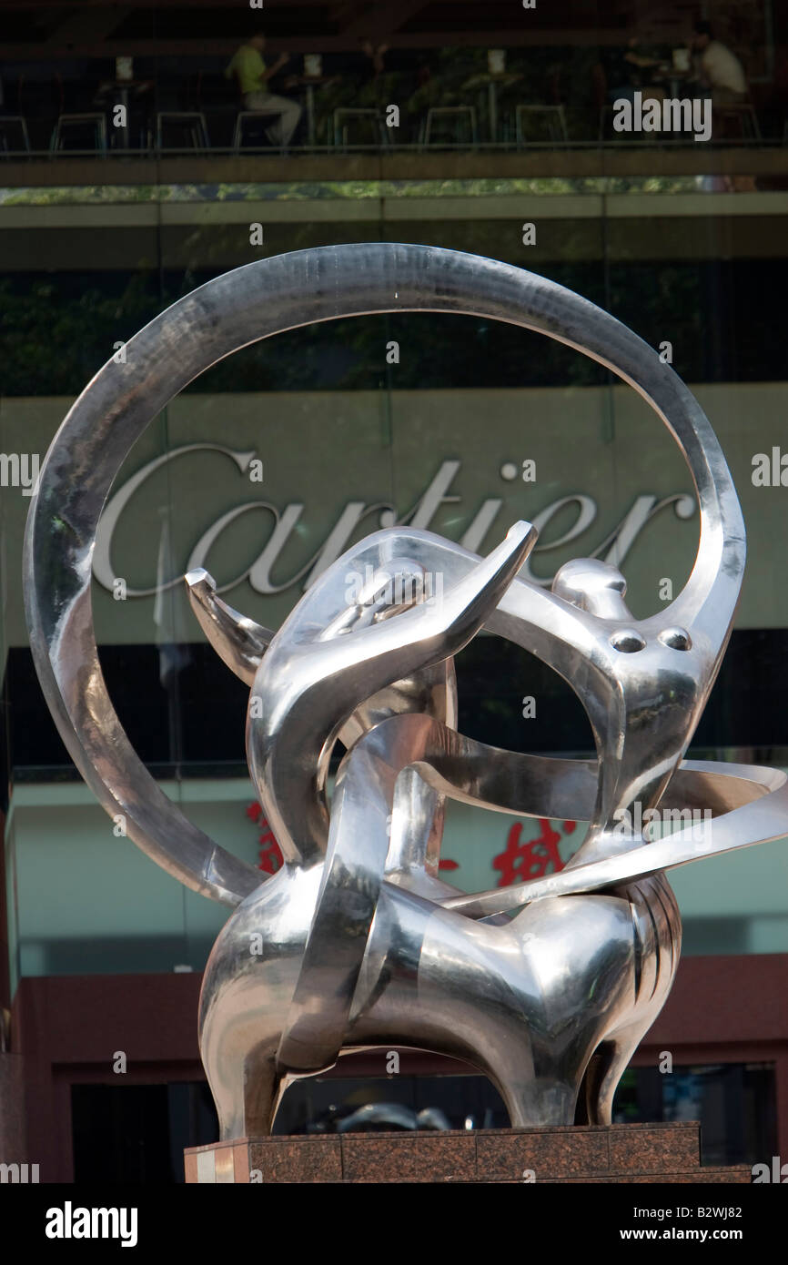 Cartier Boutique Schmuck speichern Zeichen durch moderne Skulptur Orchard Road Singapur Stockfoto