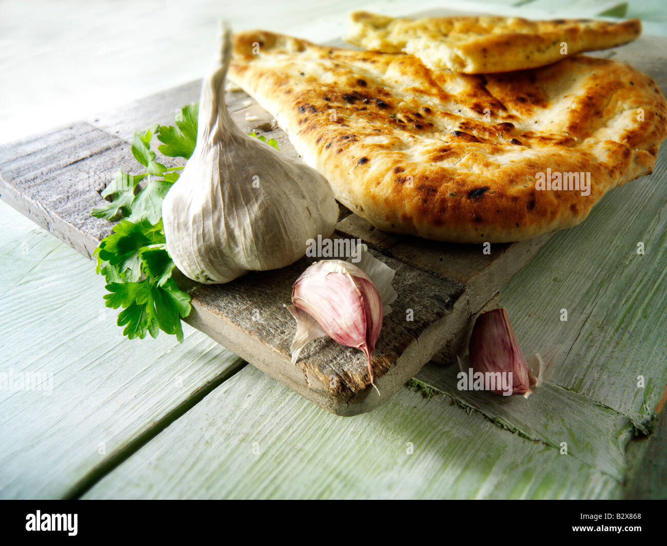Knoblauch und Koriander indische Naan-Brot Stockfoto