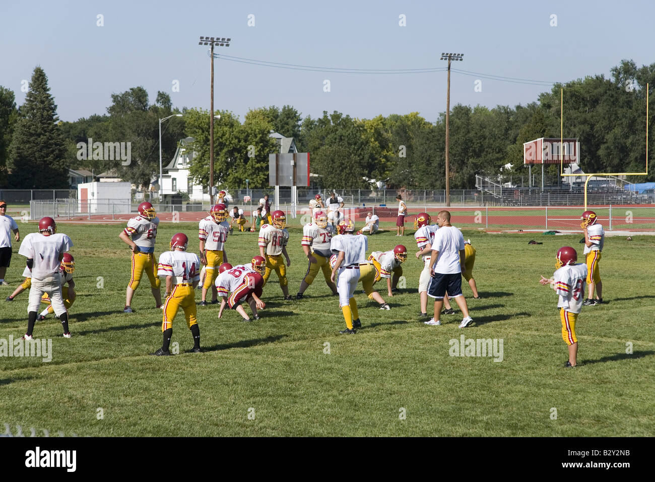 High School Football-Team bei 110 ° c in Göteborg, Nebraska, entlang der alten Lincoln Highway, US 30 üben Stockfoto