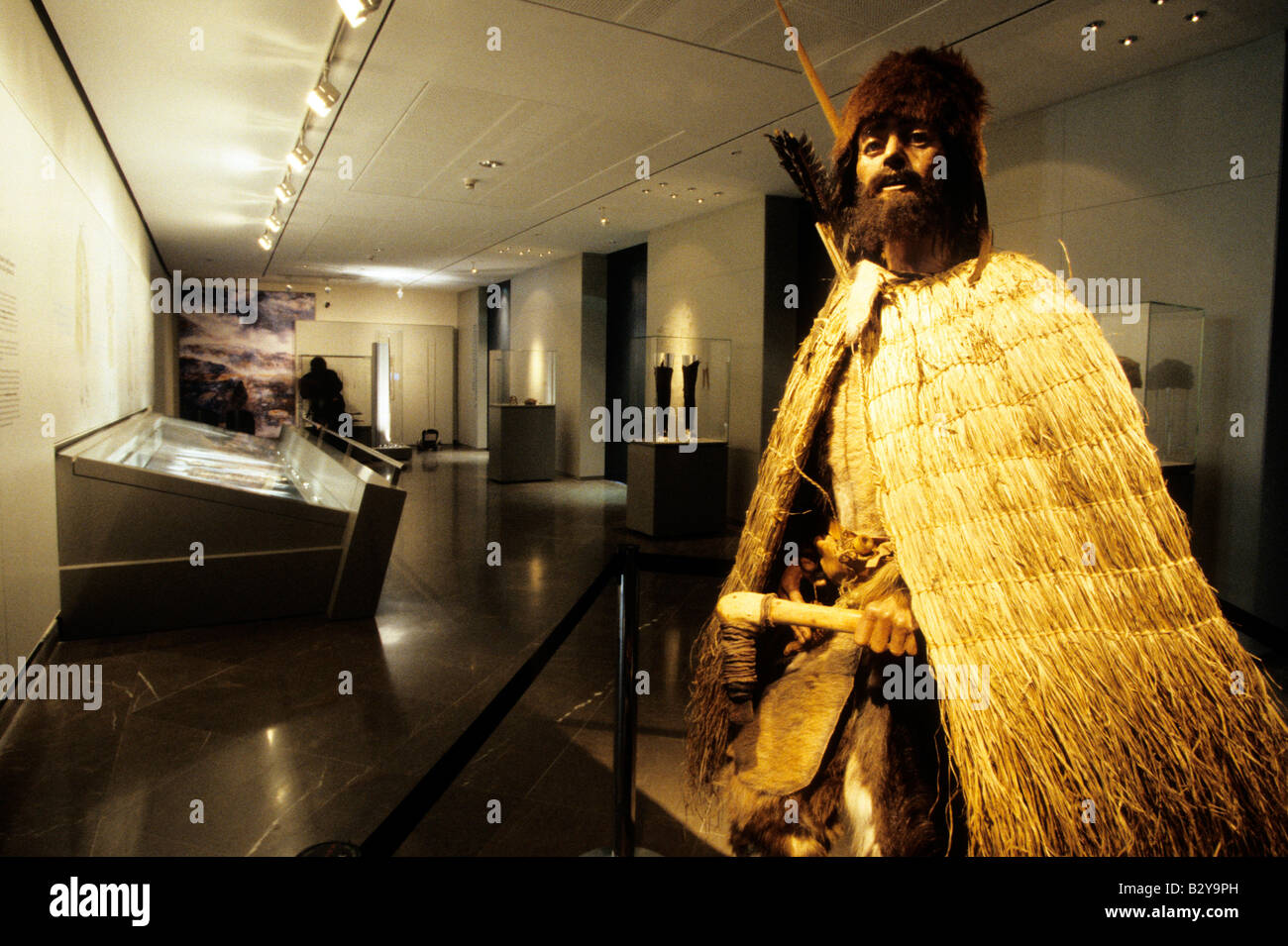 Elegantes Otzi Im Museum Fotos