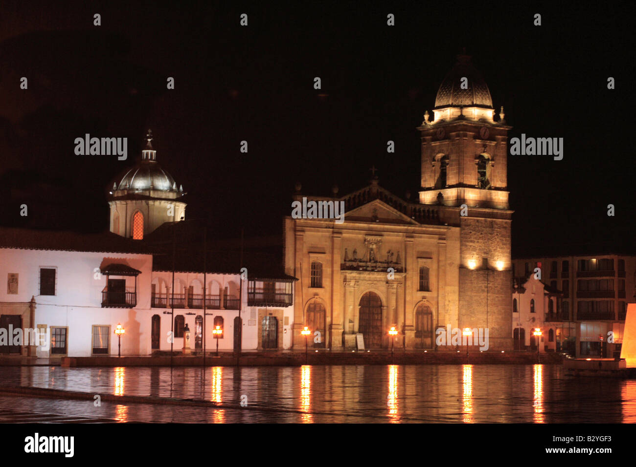 Kathedrale, Plaza de Bolivar von Nacht, Tunja, Boyacá, Kolumbien, Südamerika Stockfoto