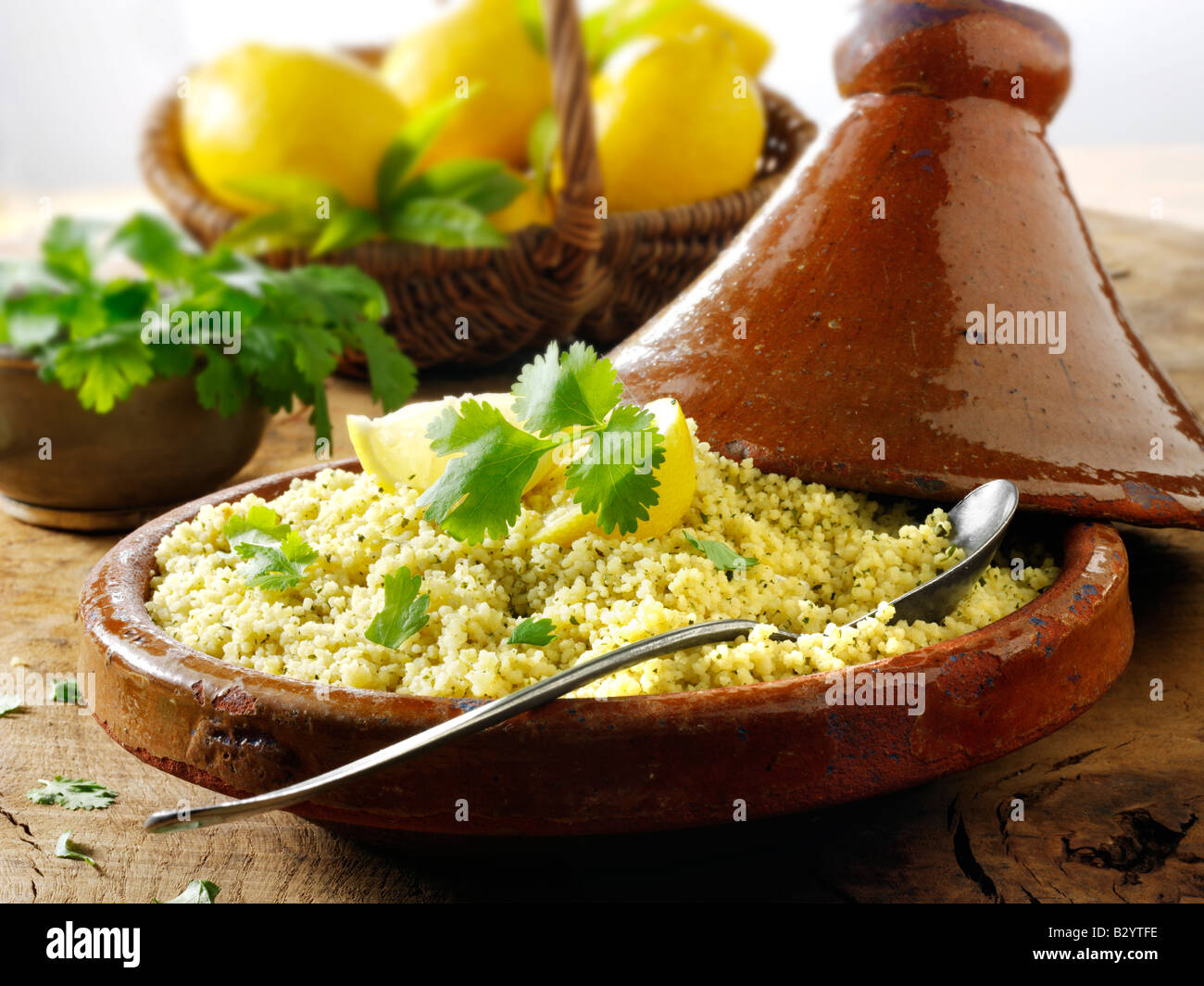 Zitrone und Koriander couscous Stockfoto