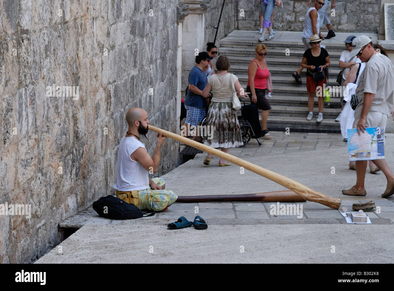 Didjeridu Spieler in Dubrovnik, Kroatien Stockfoto